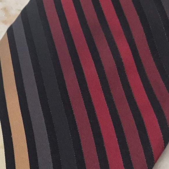 ROBERT VILLINI COUTURE SILK TIE - Picture 2 of 7